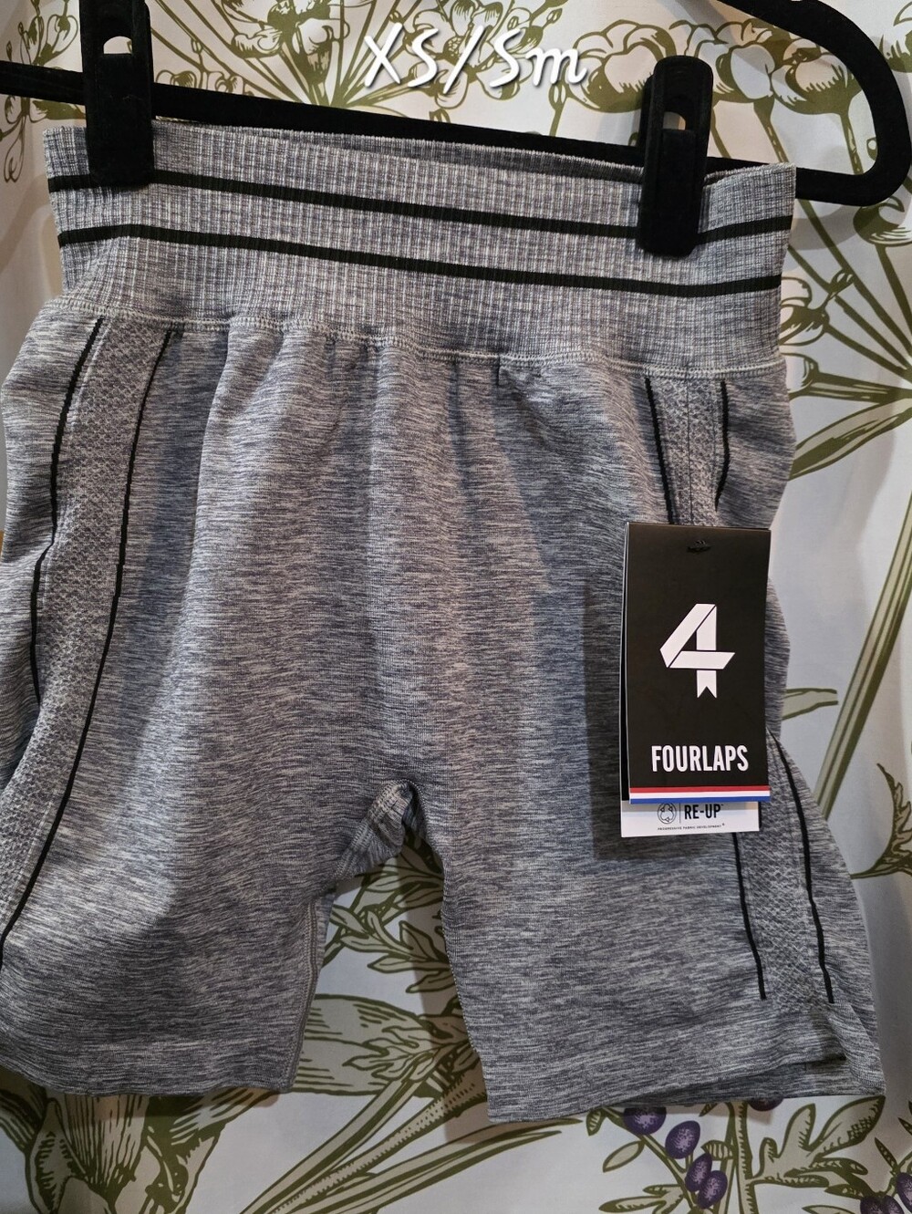 Four Laps Aero Seamless 5" Shorts